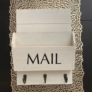 Key and Mail Holder